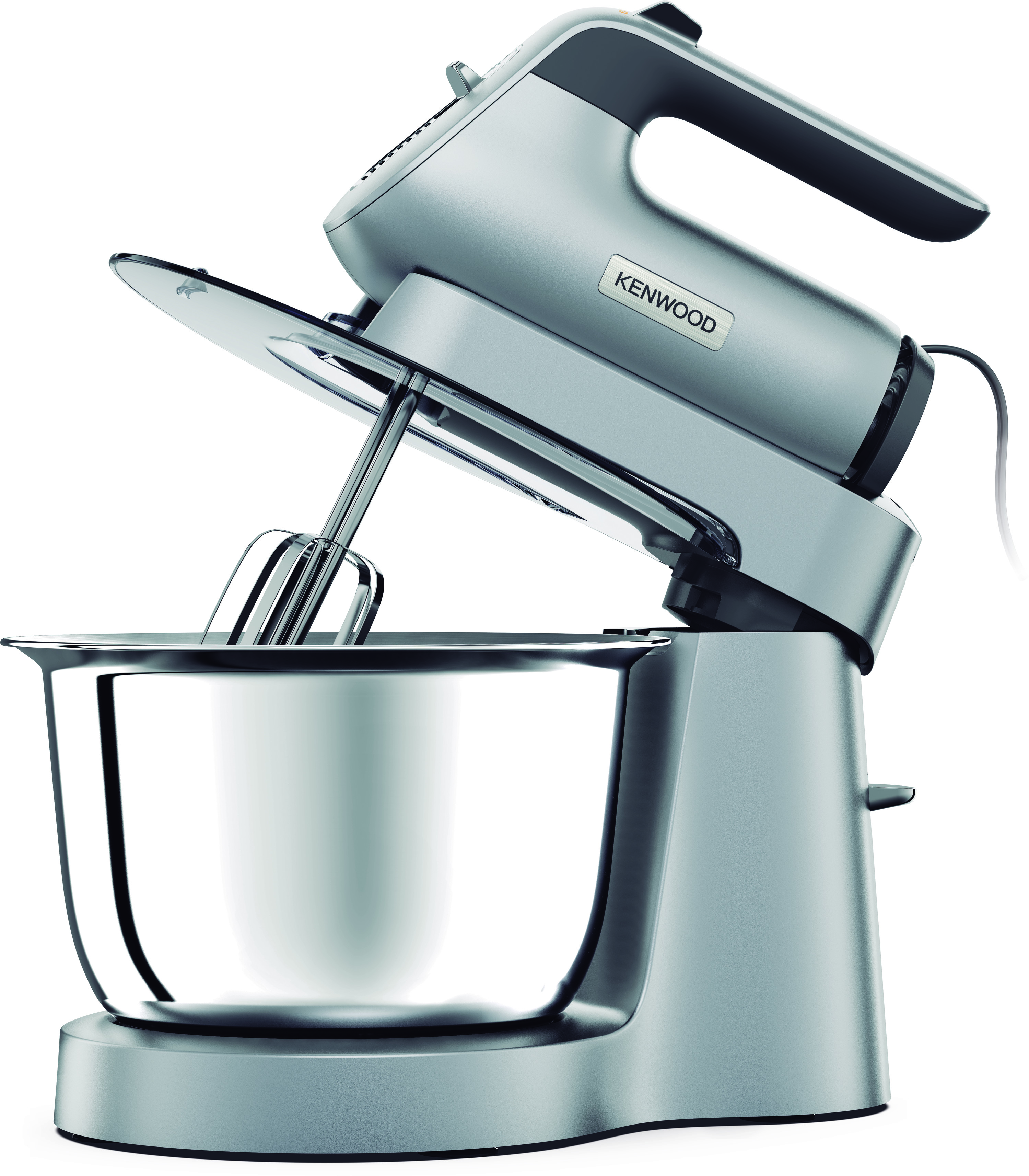 Ein silberfarbener Küchenmixer mit Schüssel und Aufsätzen. KENWOOD ist als Marke erkennbar.