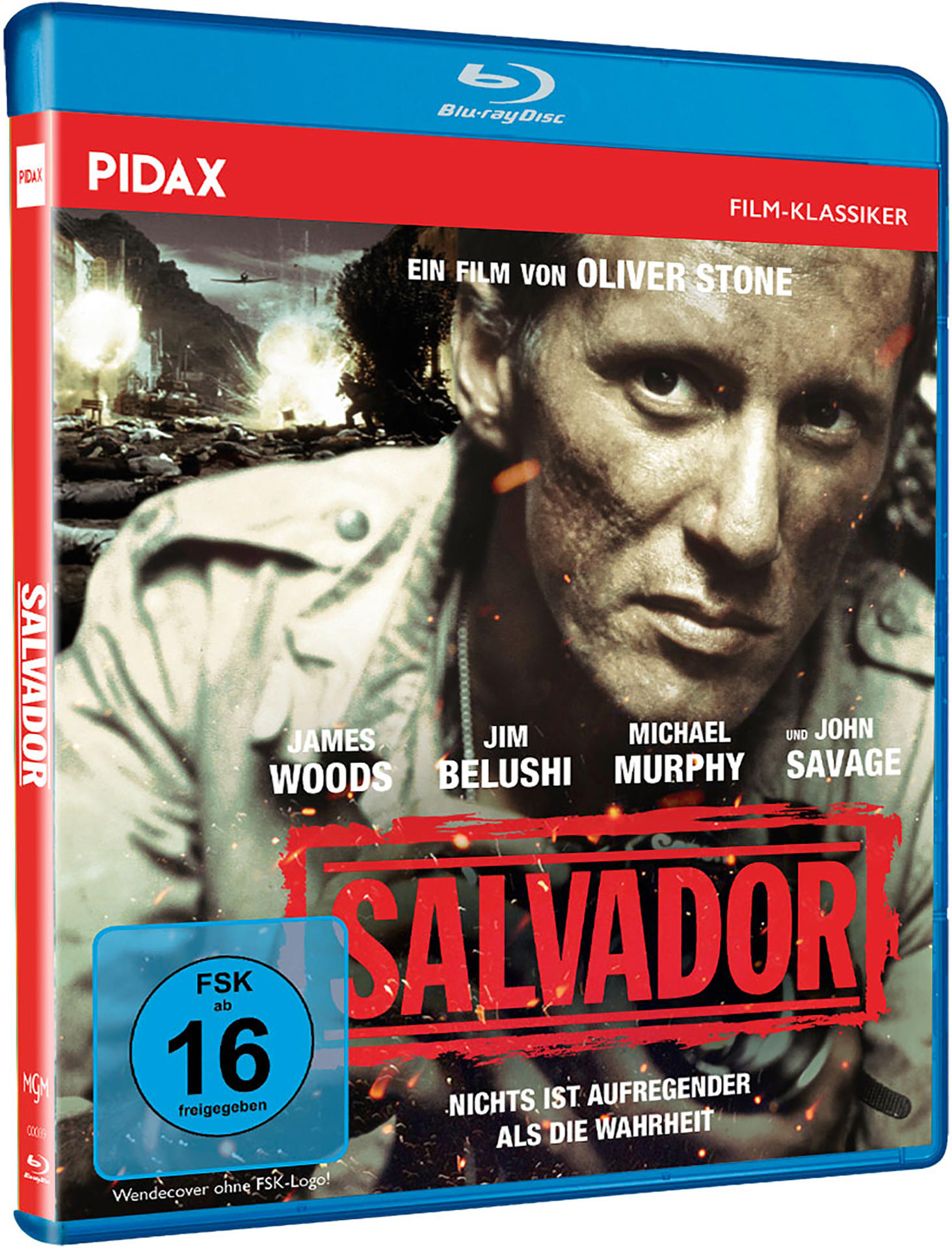 Filmcover: Mann blickt in die Kamera, Titel 'Salvador'.