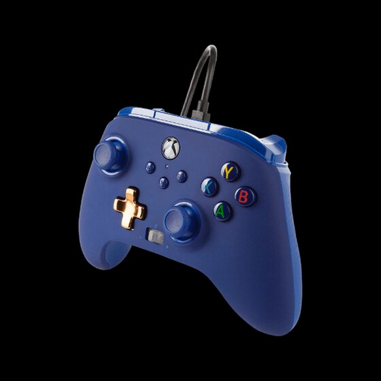 Mando Xbox azul con botones dorados y cable negro.