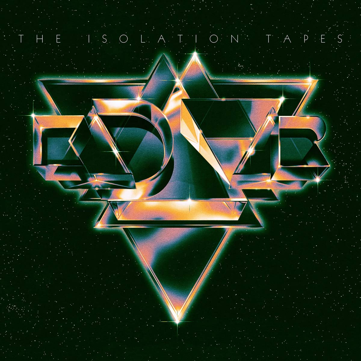 Irizáló hatású geometriai formák, melyek a 'DVR' szót és a 'THE ISOLATION TAPES' szöveget alkotják, csillagos háttéren.