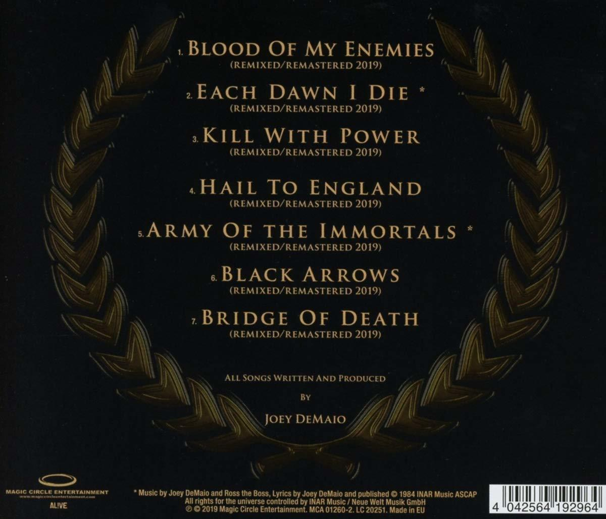 Rückseite einer CD mit der Titelliste. Goldener Kranz um den Text. Schwarzer Hintergrund.