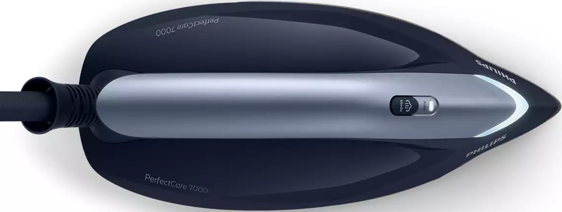 Draufsicht auf ein marineblaues Philips-Bügeleisen mit silbernem Mittelteil, weißer Hintergrund.