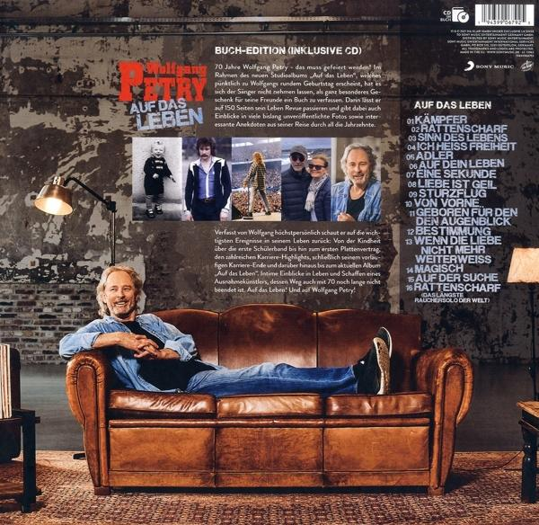 Albumcover. Mann sitzt auf einem braunen Sofa. Auf dem Cover steht 'Wolfgang Petry'.