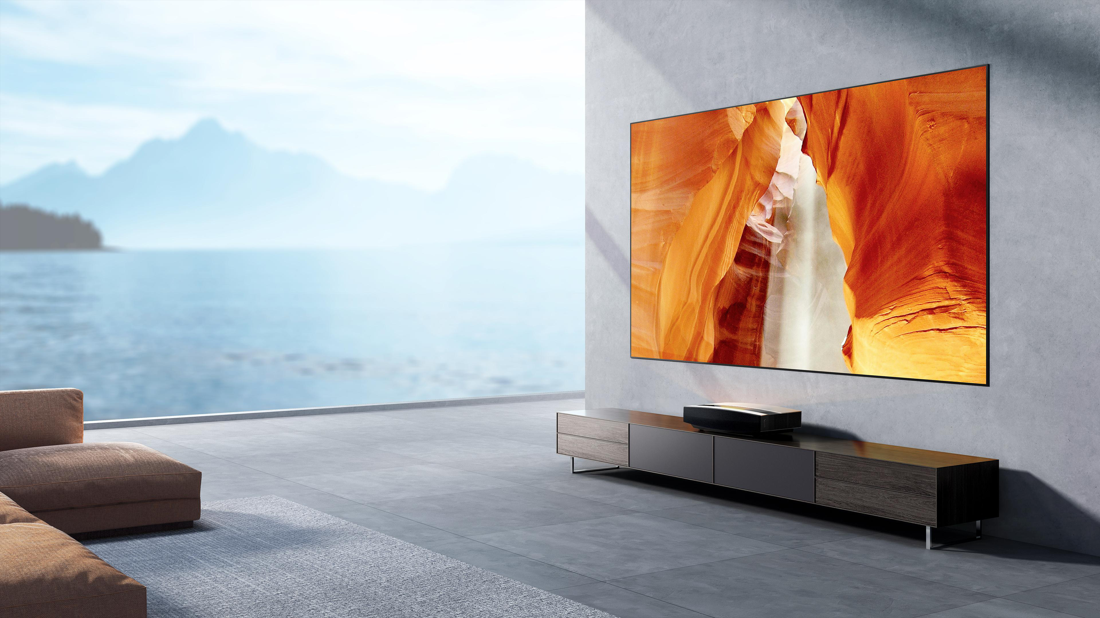 XGIMI AURA 4K Beamer(UHD 4K, 3D, 2400 ANSI-Lumen, WLAN)