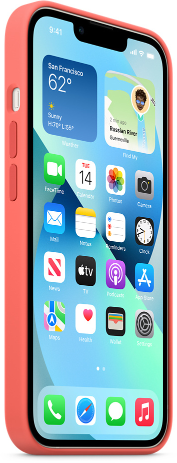 Een iPhone in een koraalroze hoes, met widgets voor weer en apps op het scherm.