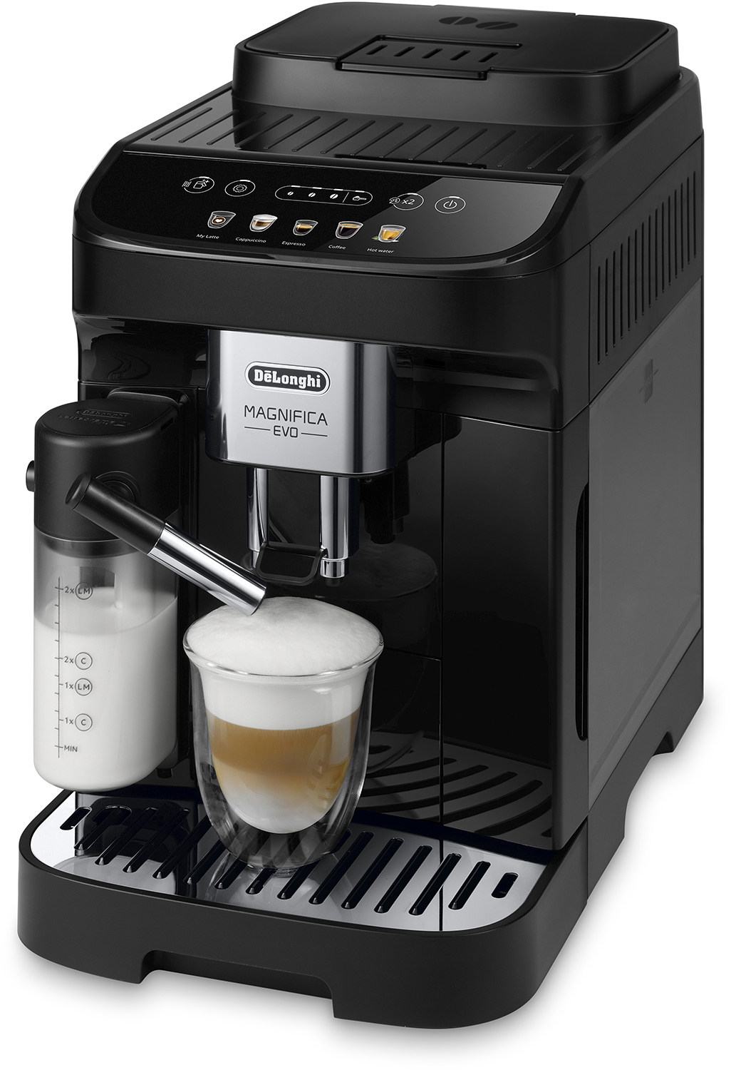 Een zwarte De'Longhi Magnifica Evo espressomachine die een latte maakt, met een melkcontainer.