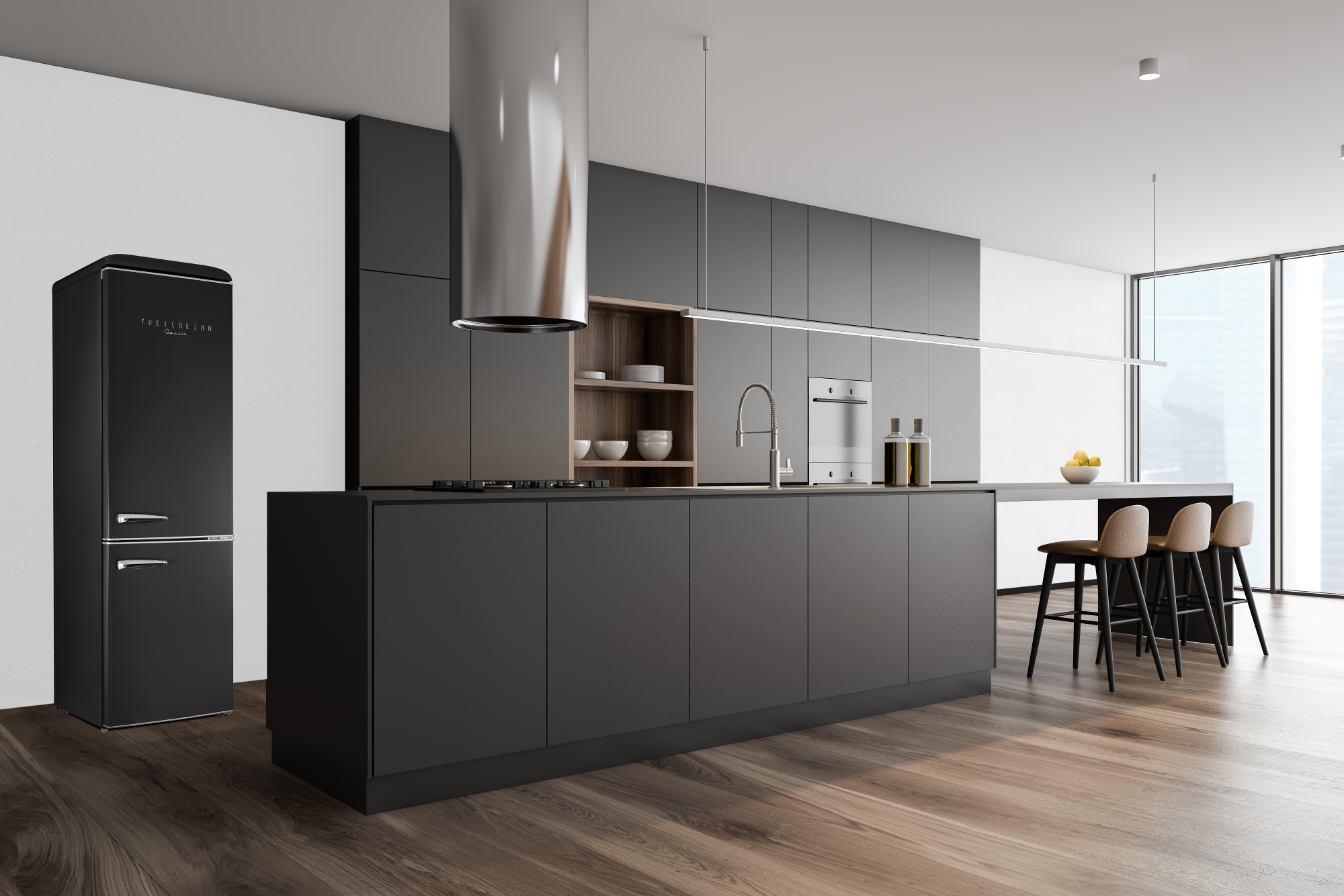 Cucina moderna con mobili grigio scuro, frigorifero e isola centrale. Pavimento in legno.