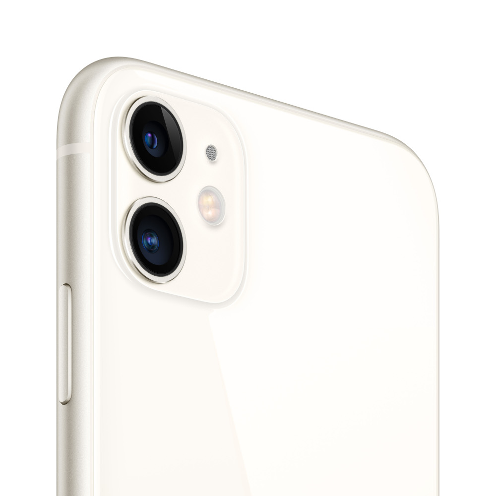 Close-up van de cameramodule van een witte iPhone 11, met twee lenzen en flits.