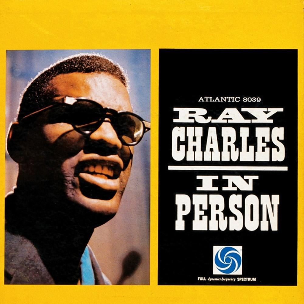 A Ray Charles in Person album borítója. Ray Charles fotója és az album címe fekete háttéren.