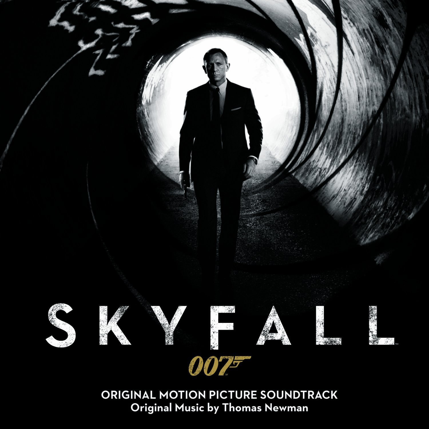Skyfall filmzene borító; Daniel Craig egy alagútban.