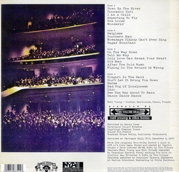 Rückseite eines Neil Young Albums mit Songtiteln und Credits.
