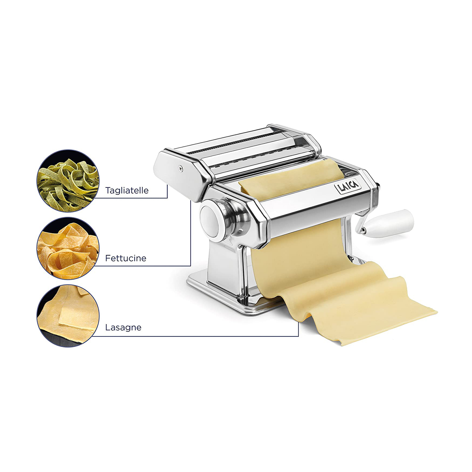 Macchina per la pasta con sfoglie e tre tipi di pasta: tagliatelle, fettuccine e lasagne.