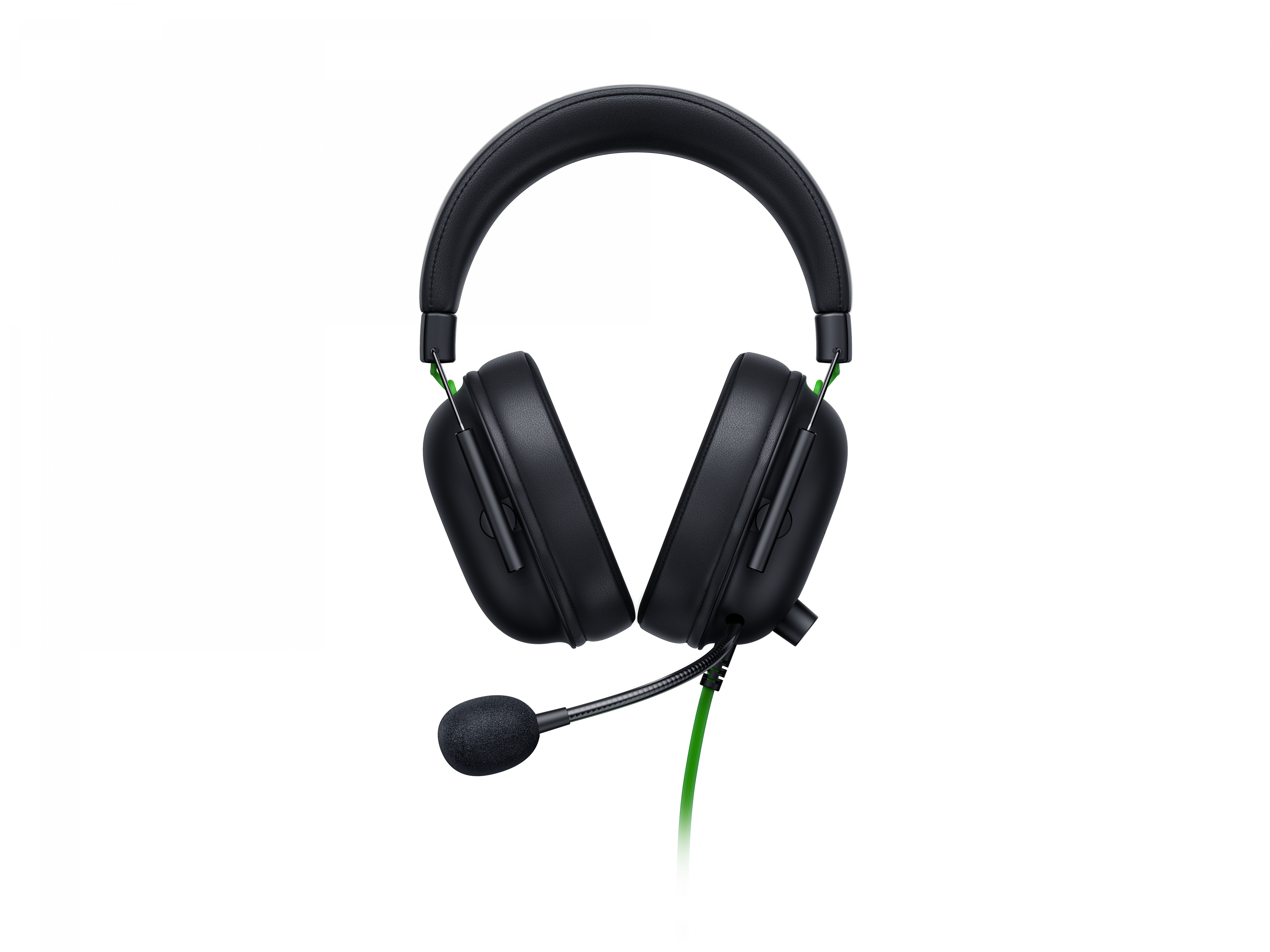 Zwarte gaming headset met een microfoon, groene kabel en witte achtergrond.