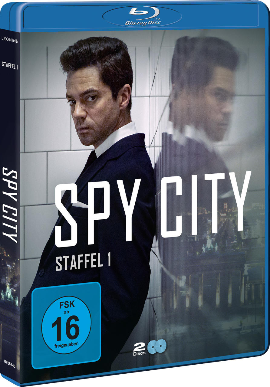 Blu-ray-Disc von 'Spy City' Staffel 1. Ein Mann im Anzug ist auf dem Cover mit dem Titel.