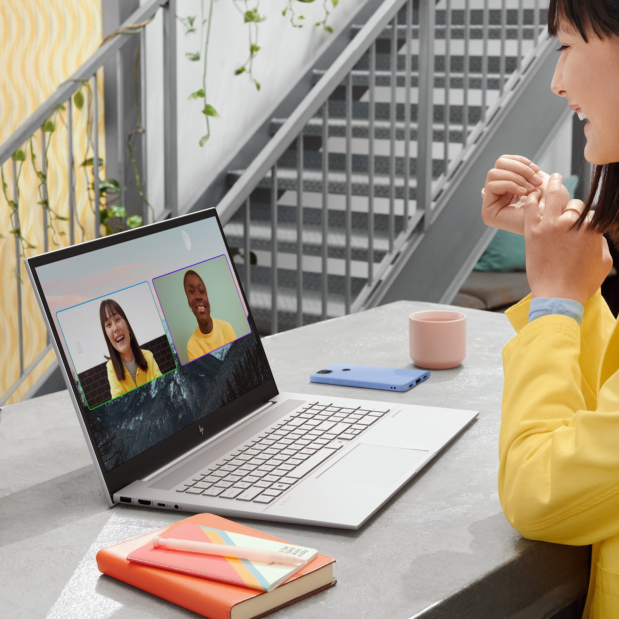 HP ENVY 17-ch0356ng - 17,3 Zoll - Intel® Core™ i5 i5-1135G7 - 16 GB - 1 TB - Intel® Iris® Xᵉ - Windows 11 Home