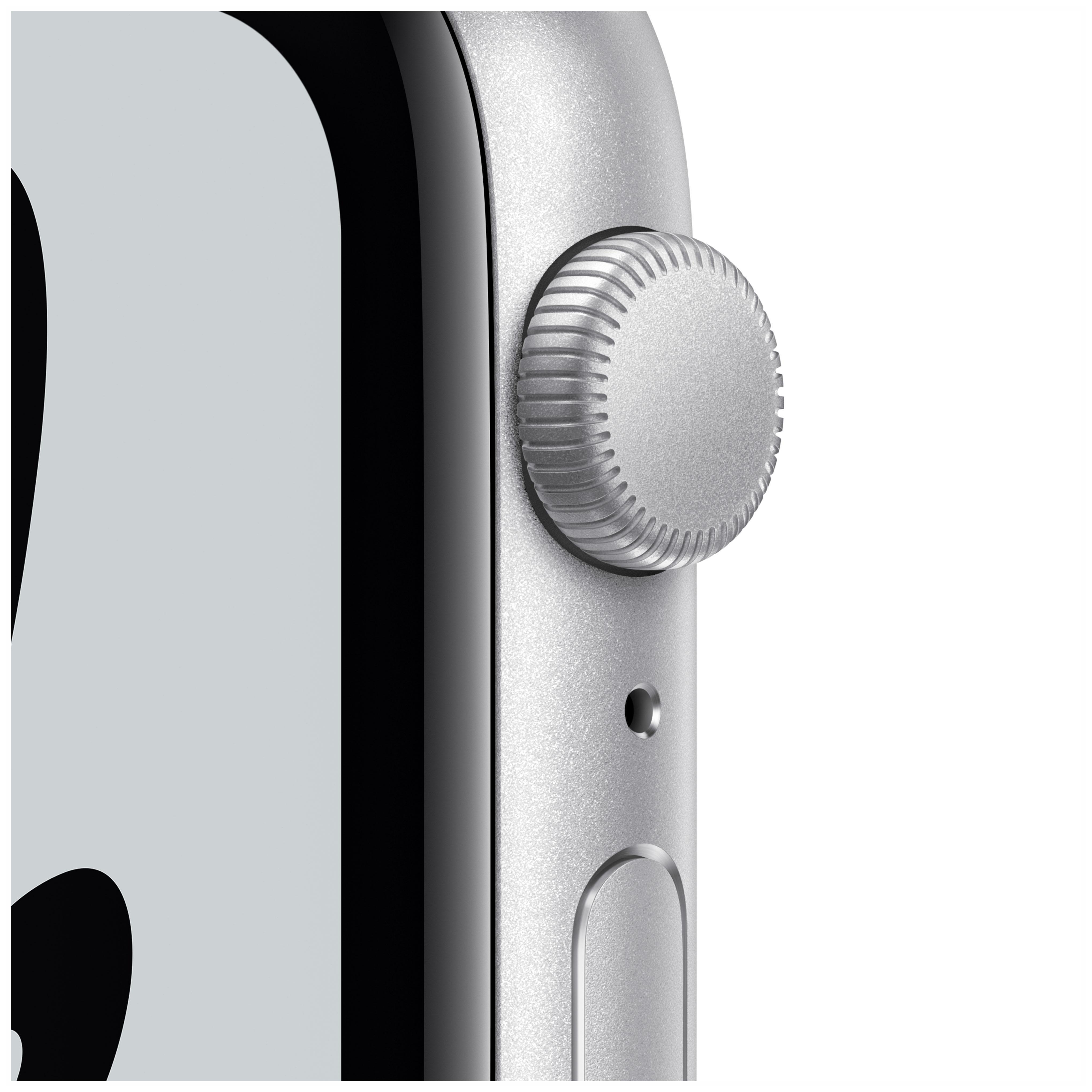 APPLE Watch SE Nike (GPS) 44mm Smartwatch Fluorelastomer, 140 - 220 mm, Armband: Pure Platinum/Schwarz, Gehäuse: Silber
