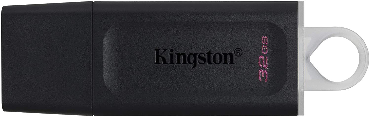 Egy fekete Kingston USB meghajtó. A végén egy fehér hurok van. A kapacitás 32 GB.