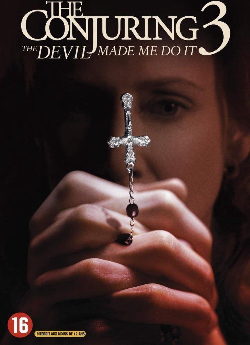 Pochette de DVD de 'The Conjuring 3'. Visage de femme, mains jointes, une croix avec des perles.