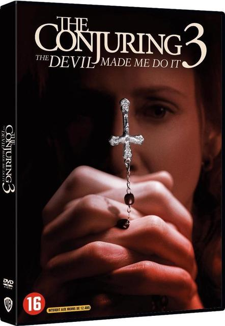 Couverture du DVD The Conjuring 3. Visage d'une femme avec une croix à la main.