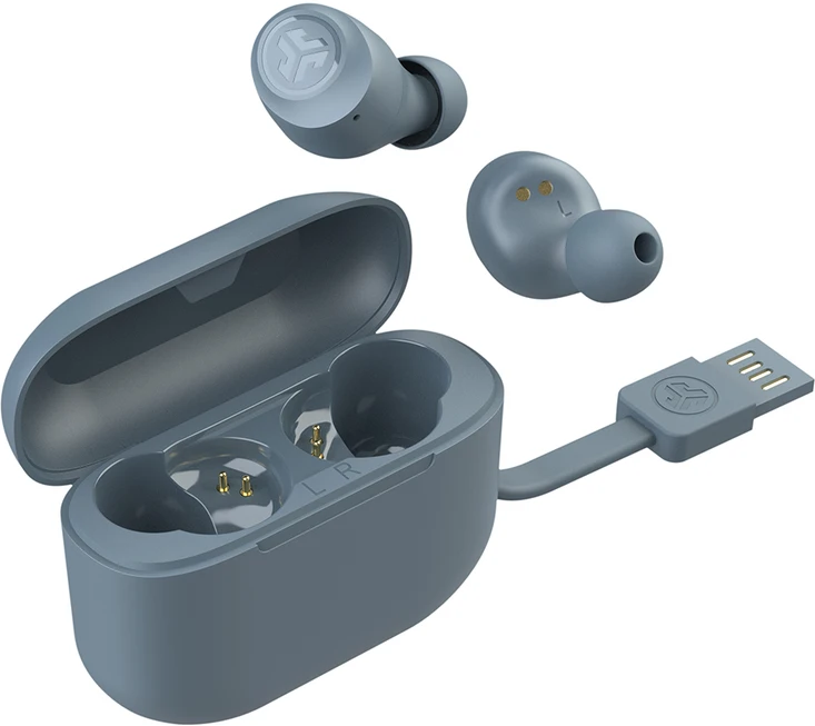 Ohrhörer und Ladeetui mit Ladekabel.