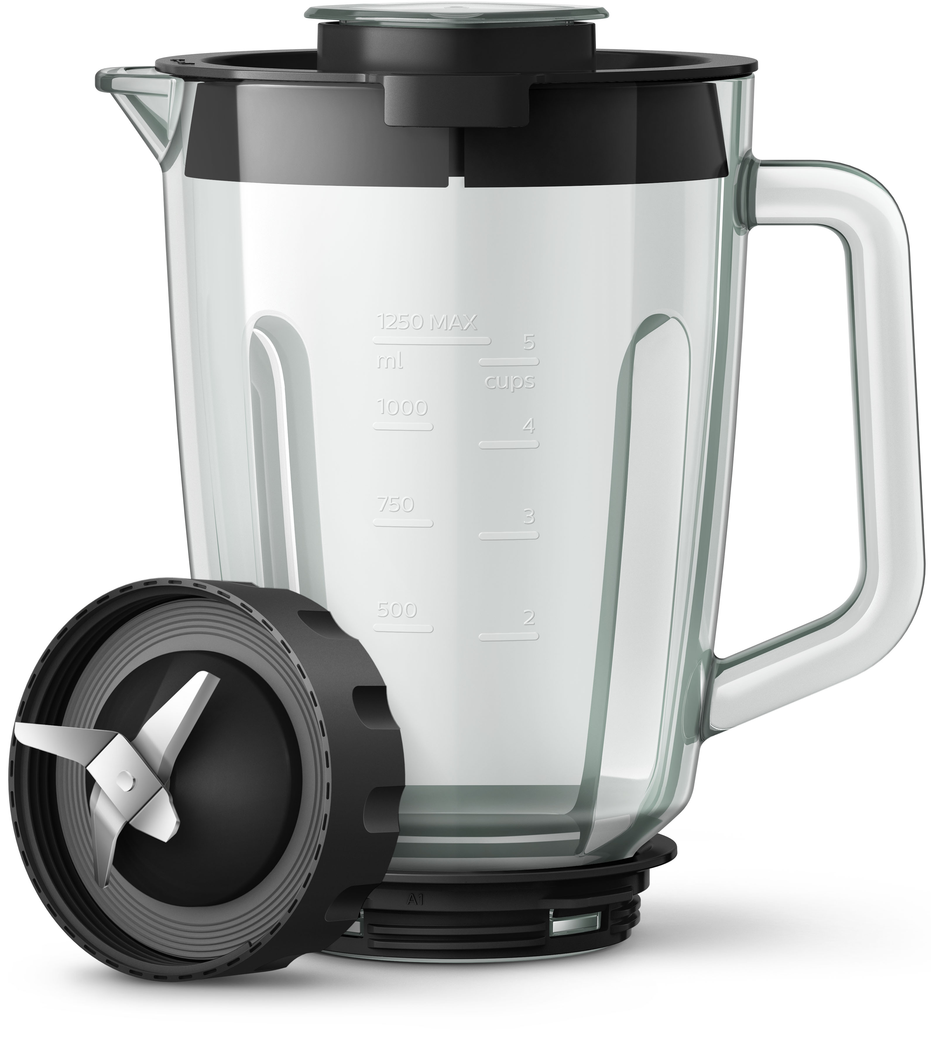 Ein Glasmixer mit Deckel und Klingenzubehör daneben, weißer Hintergrund.