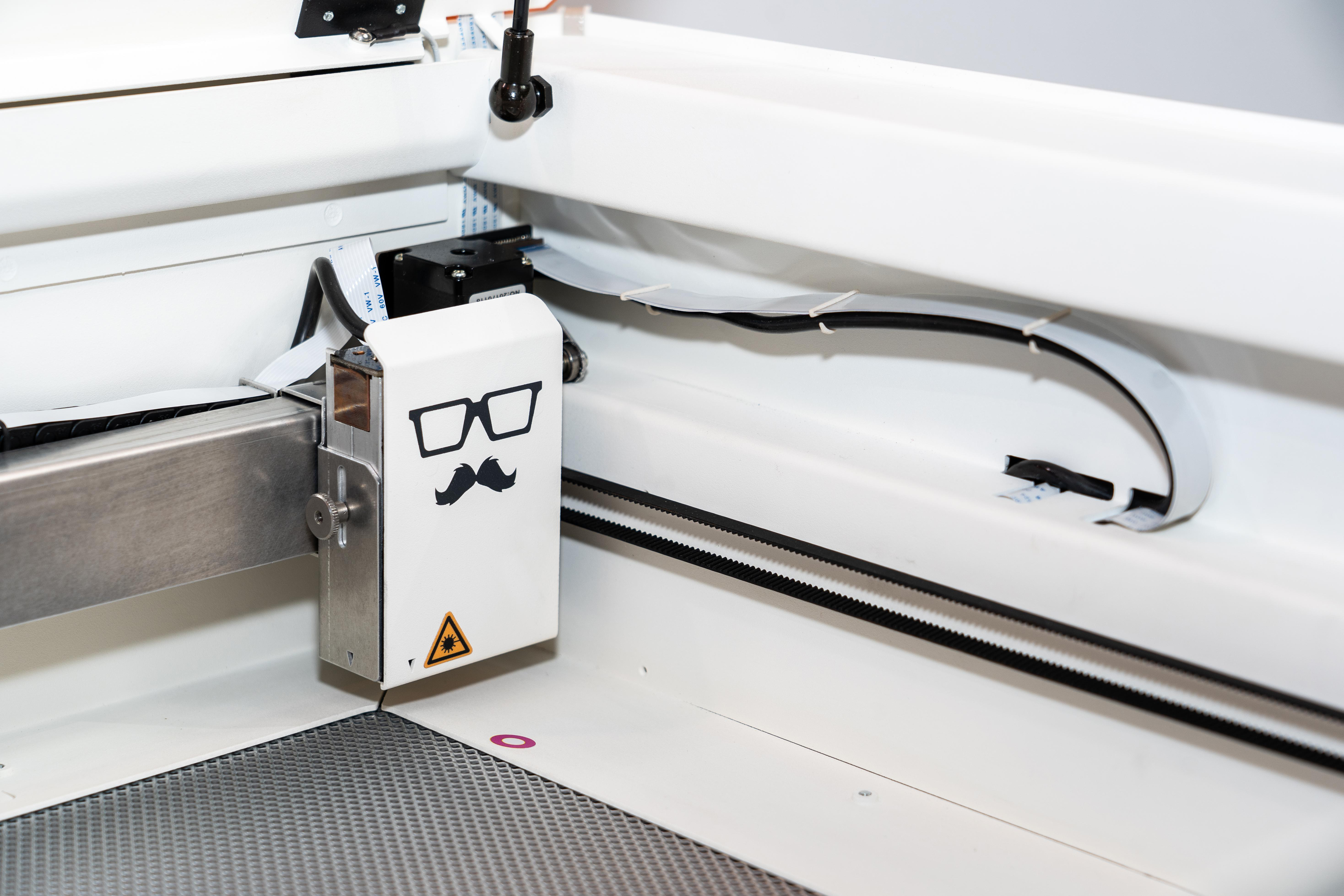 MR BEAM II dreamcut [S] & Air Filter II Bundle Lasercutter WLAN