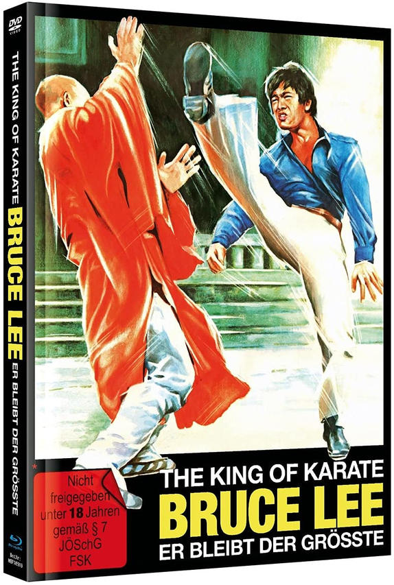 DVD-Cover: Bruce Lee tritt einen Mann in rotem Gewand. Text auf Deutsch.