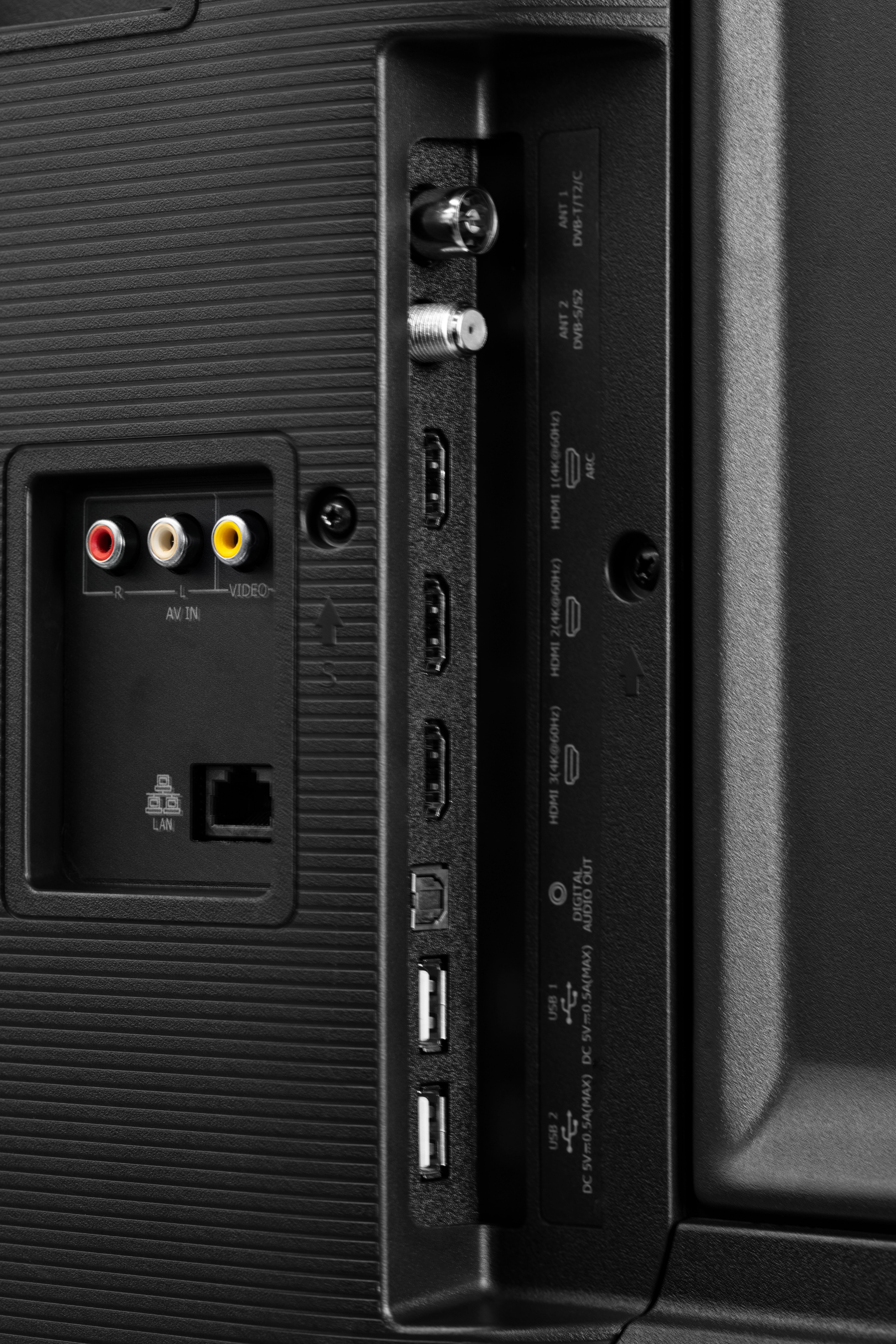 HISENSE 43A7300F LED TV (Flat, 43 Zoll / 108 cm, UHD 4K, SMART TV, VIDAA U4.0)