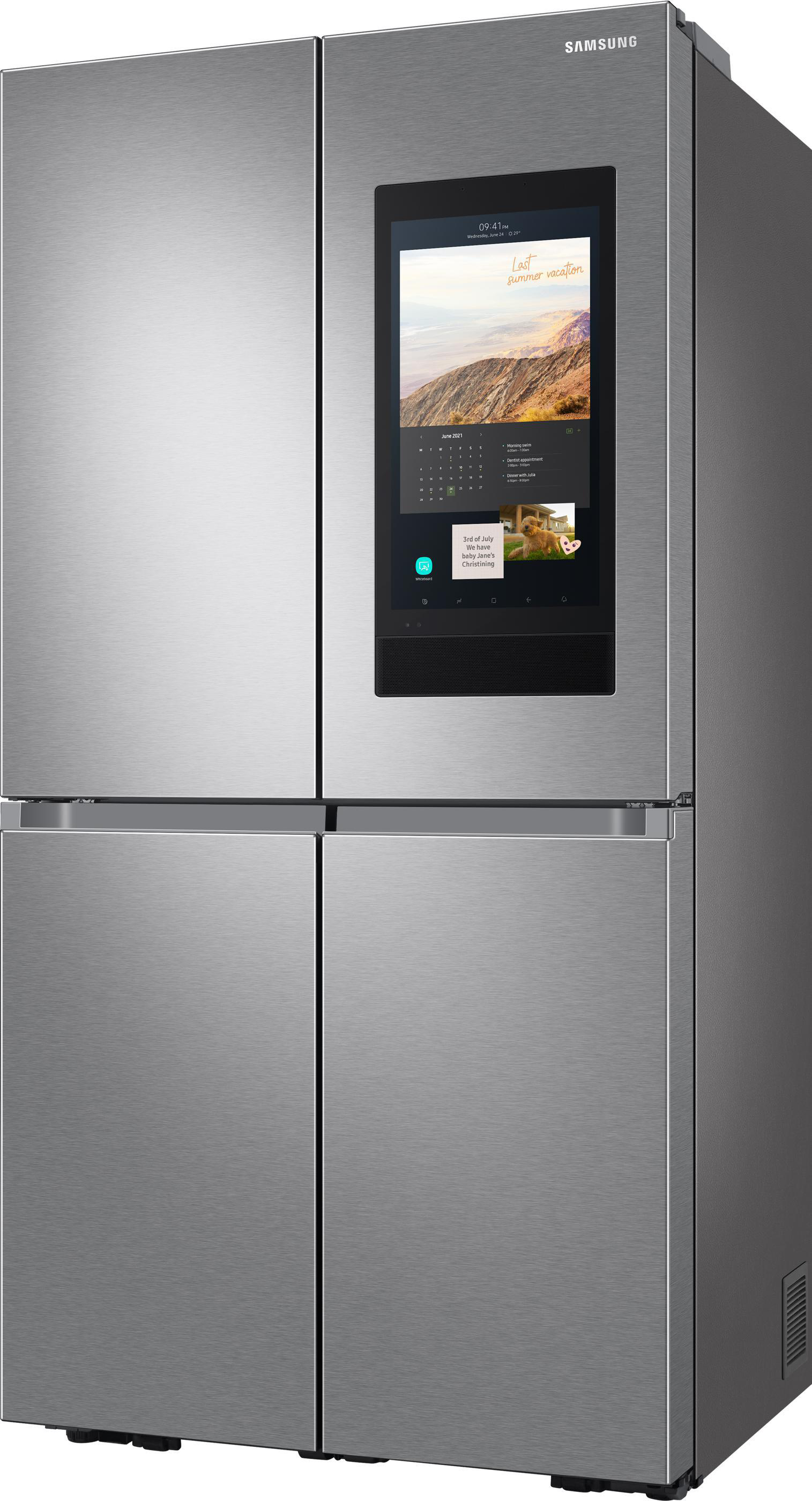 Edelstahl-Kühlschrank von Samsung mit Touchscreen an der Tür.