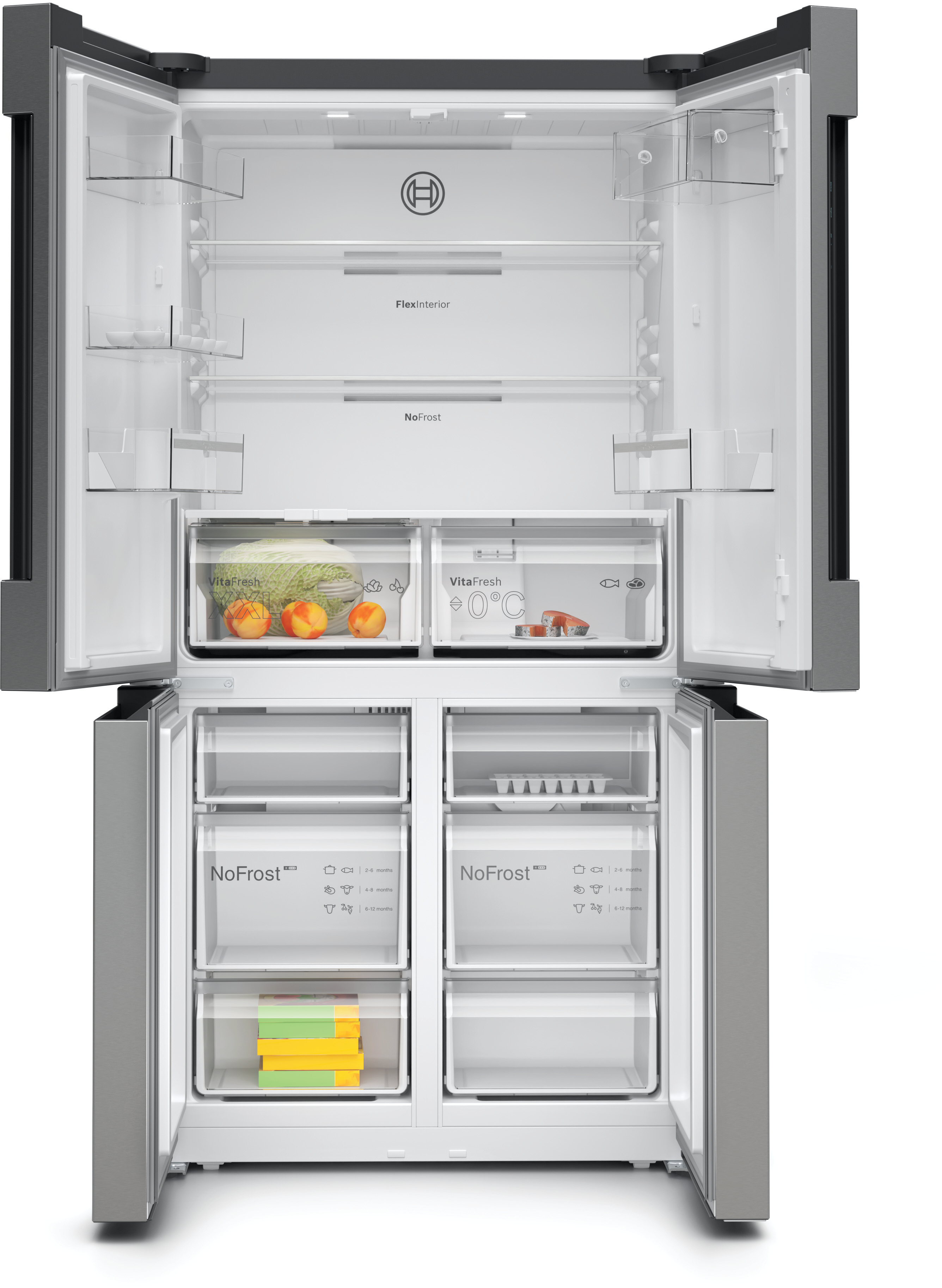 Geöffneter Edelstahlkühlschrank mit Regalen, Schubladen und Lebensmitteln.