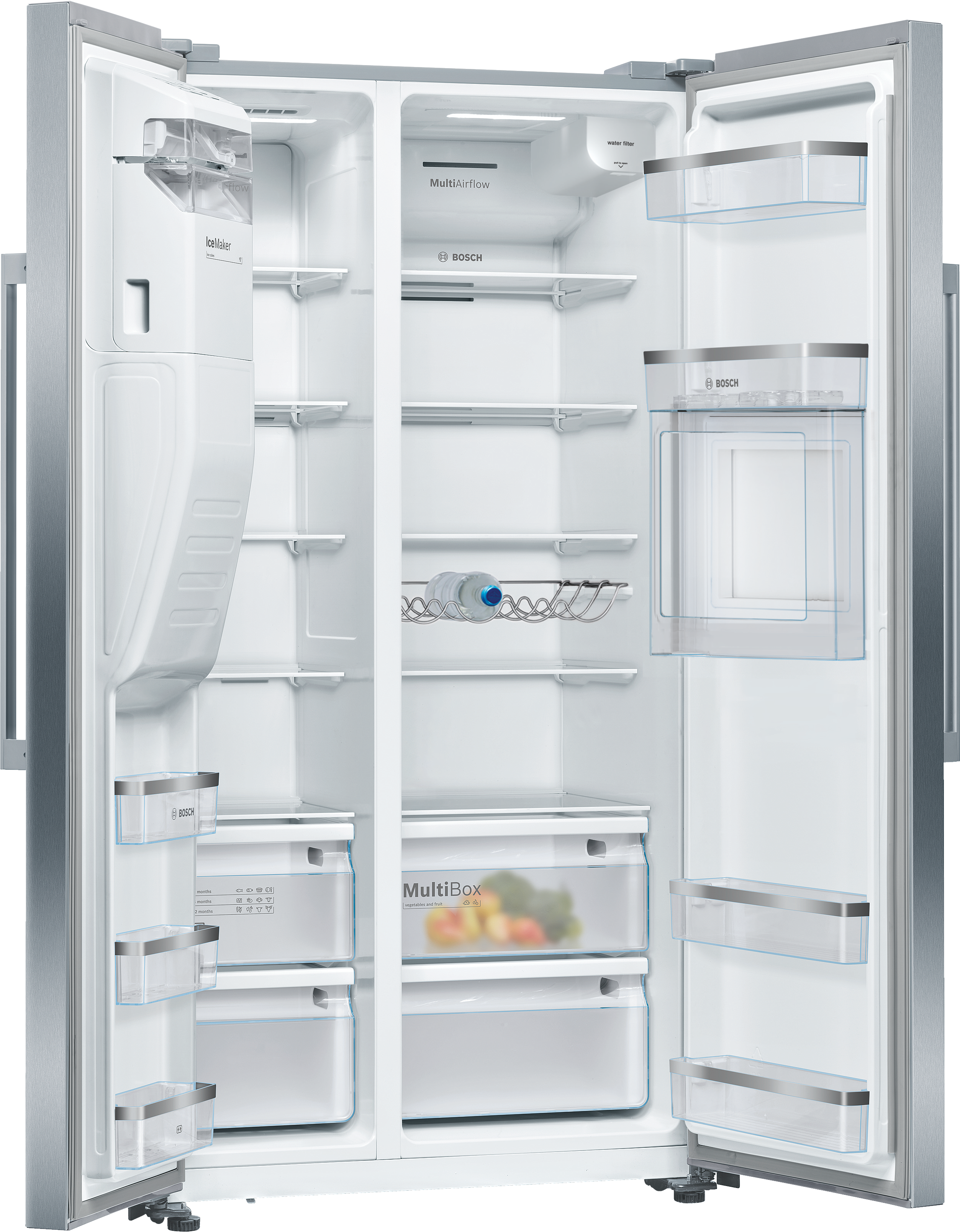 Offener Edelstahlkühlschrank mit Regalen, Schubladen und Gegenständen.