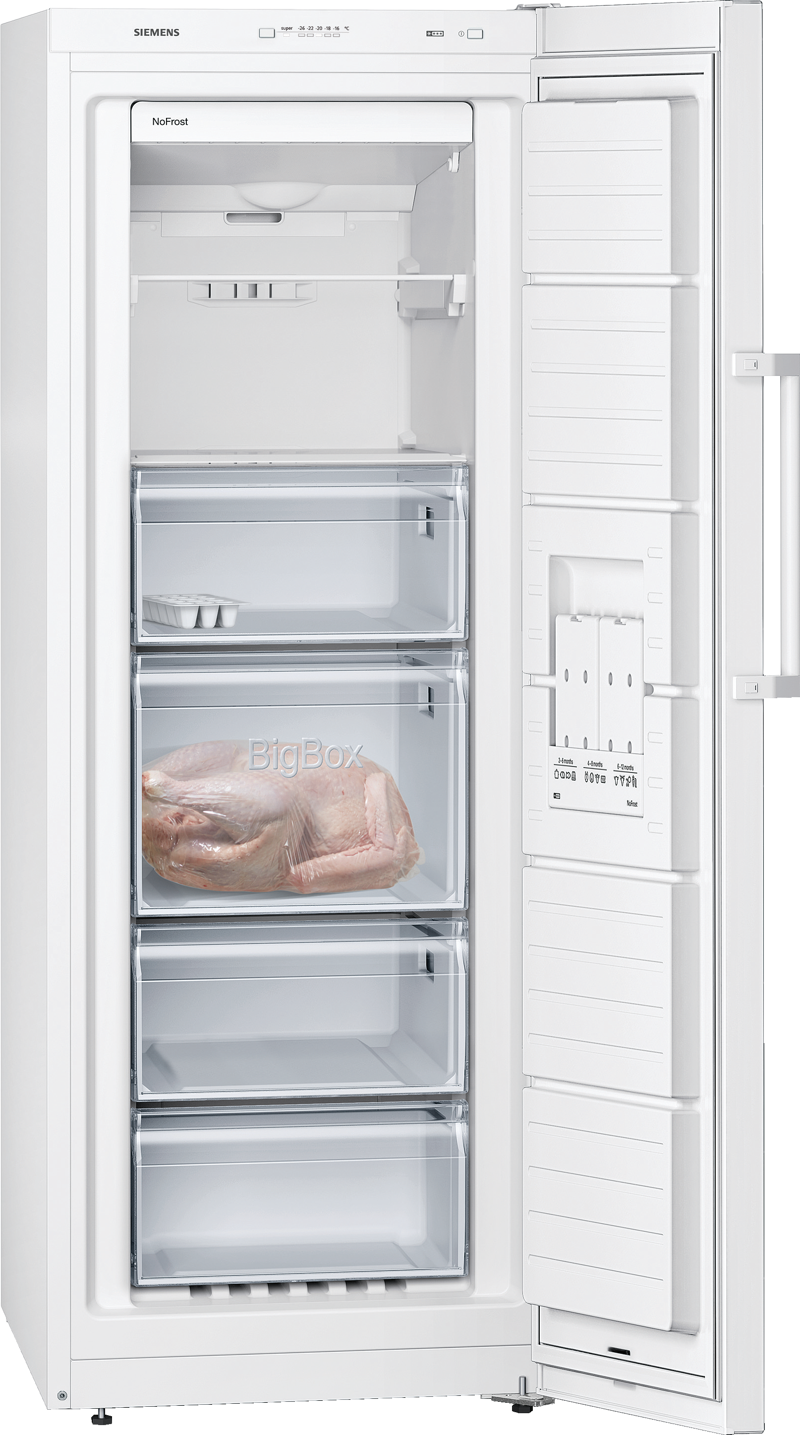 Weißer offener Gefrierschrank mit Schubladen und ganzem Huhn. Tür hat Regale.