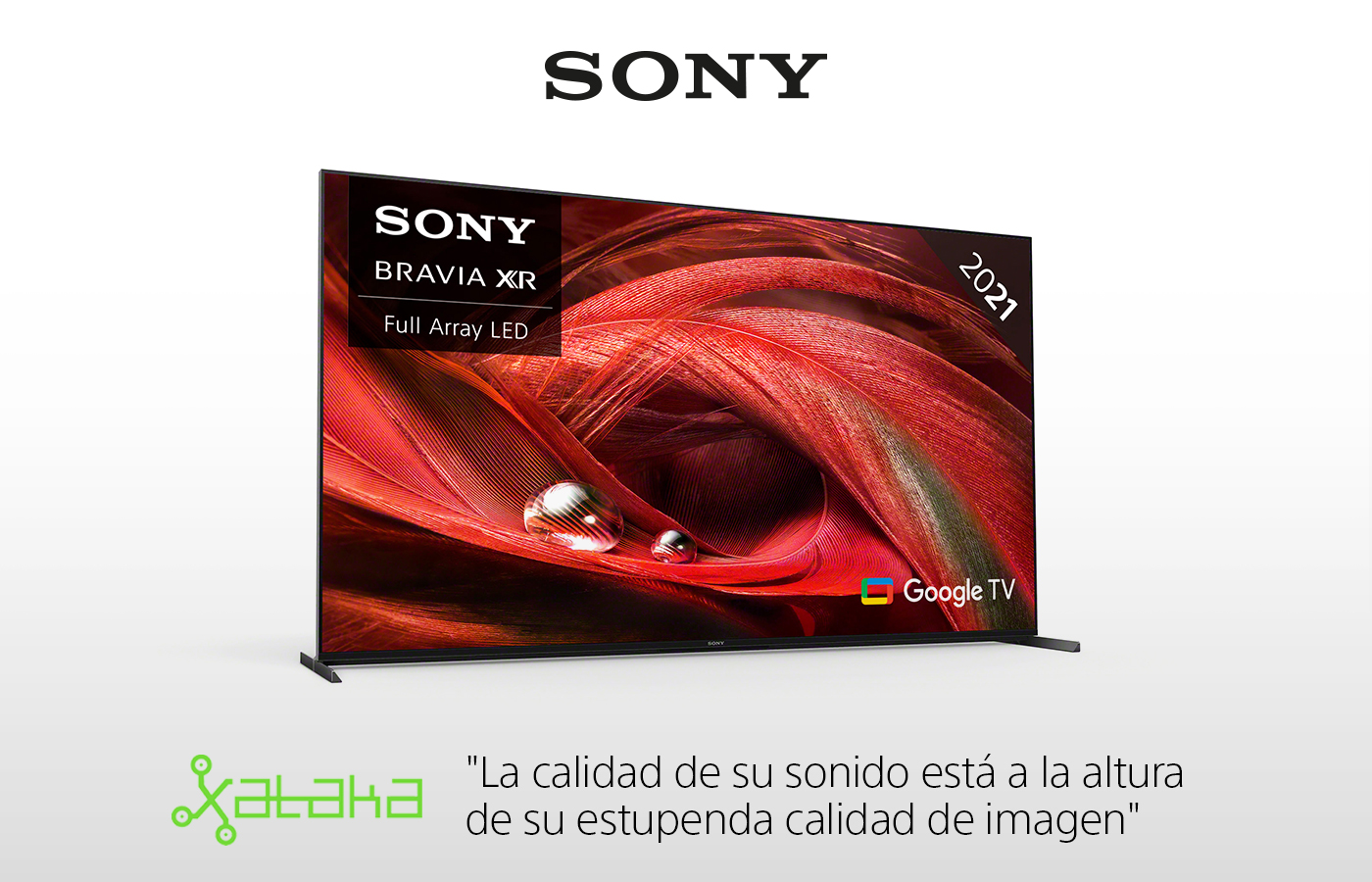 TV Sony con fondo rojo. La pantalla muestra el nombre del producto y el texto "2021".