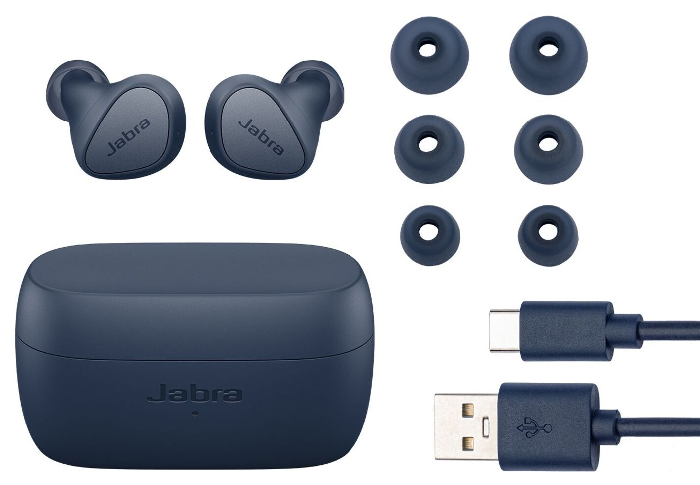 Sötétkék fülhallgatók, töltőtok, extra fülpárnák, USB-C és USB kábel fehér háttéren.