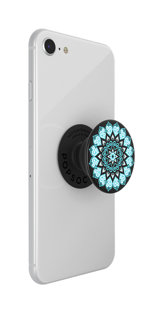 Weißes Smartphone mit einem schwarz-blau gemusterten PopSocket.