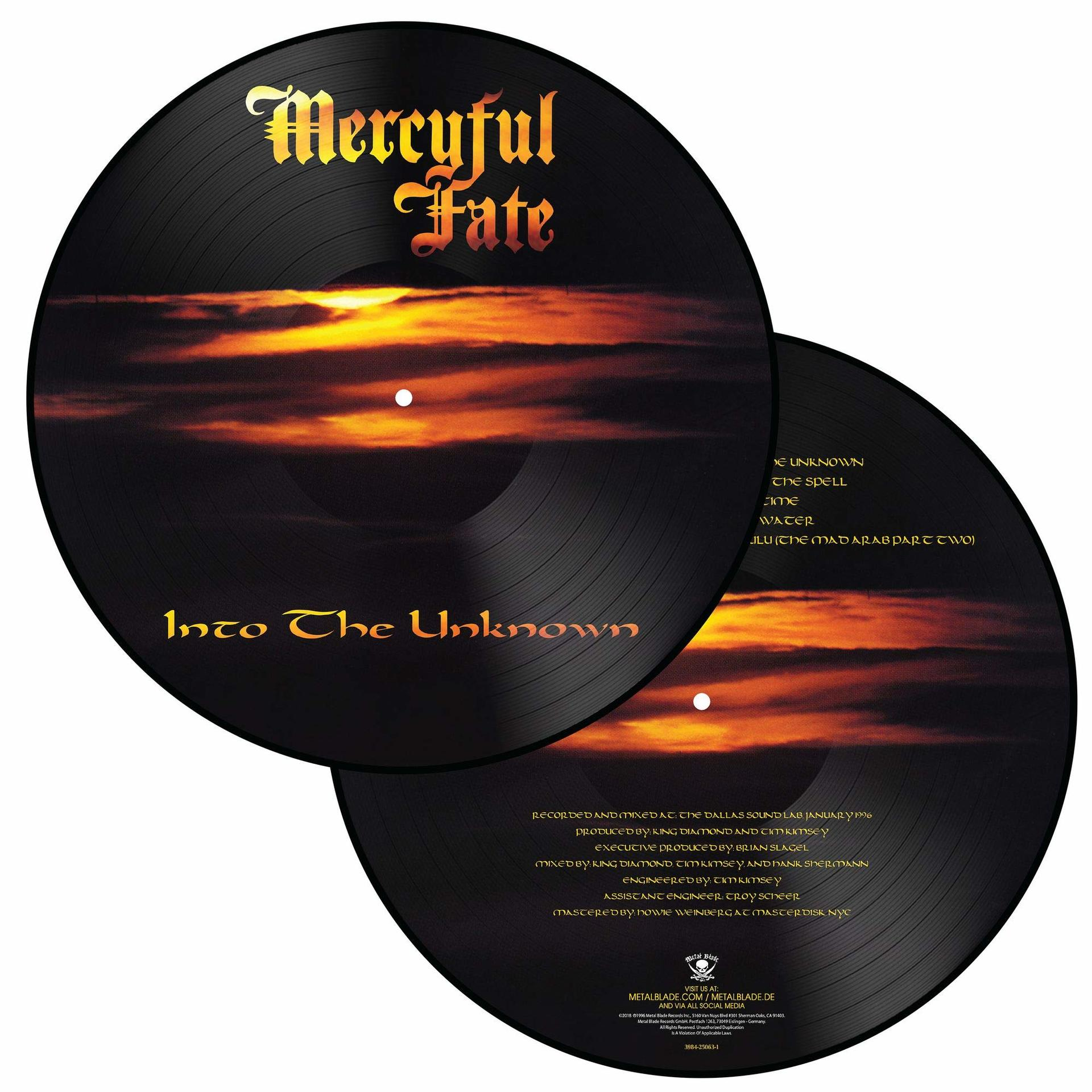 Zwei schwarze Vinylplatten mit Artwork, eine zeigt einen Sonnenuntergang und den Bandnamen 'Mercyful Fate'.