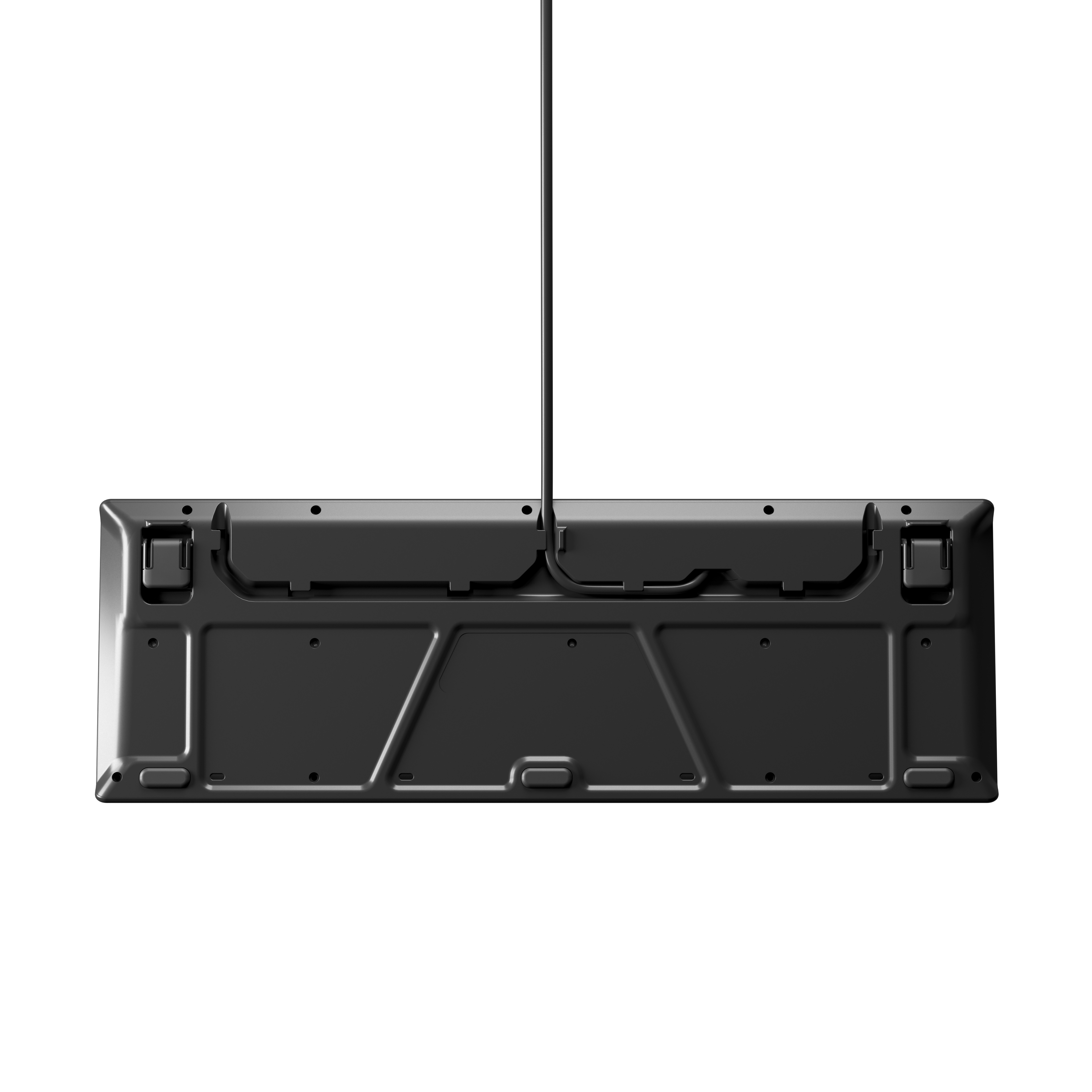 Eine schwarze Tastatur mit einem Kabel, das von der Mitte hängt, von unten gesehen auf weißem Grund.