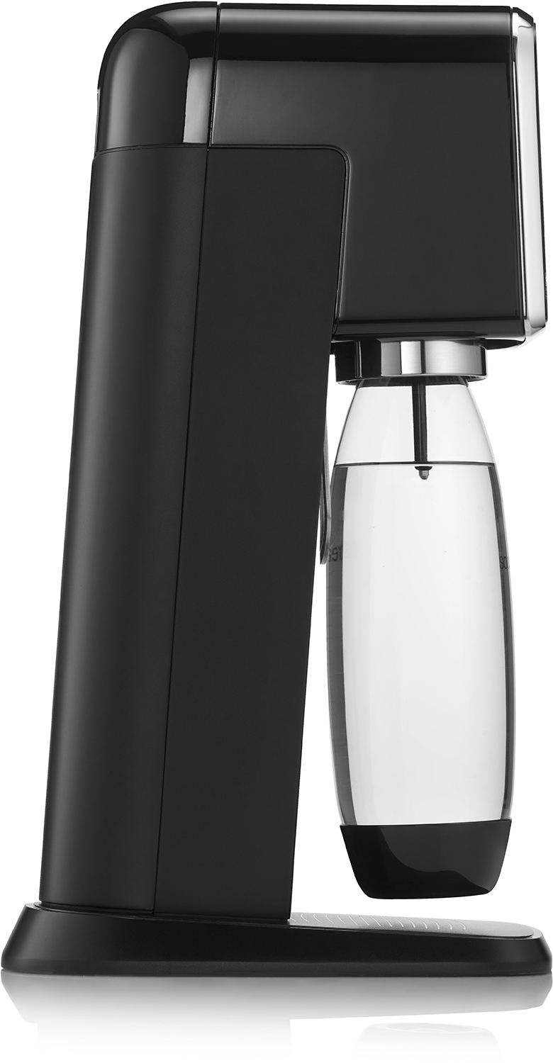 Zwarte sodamaker met een doorzichtige fles. De basis en behuizing zijn zwart.