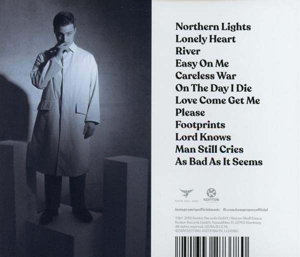Albumcover mit einem Mann in einem weißen Mantel. Text listet Songtitel und Credits auf. Weißer Hintergrund.