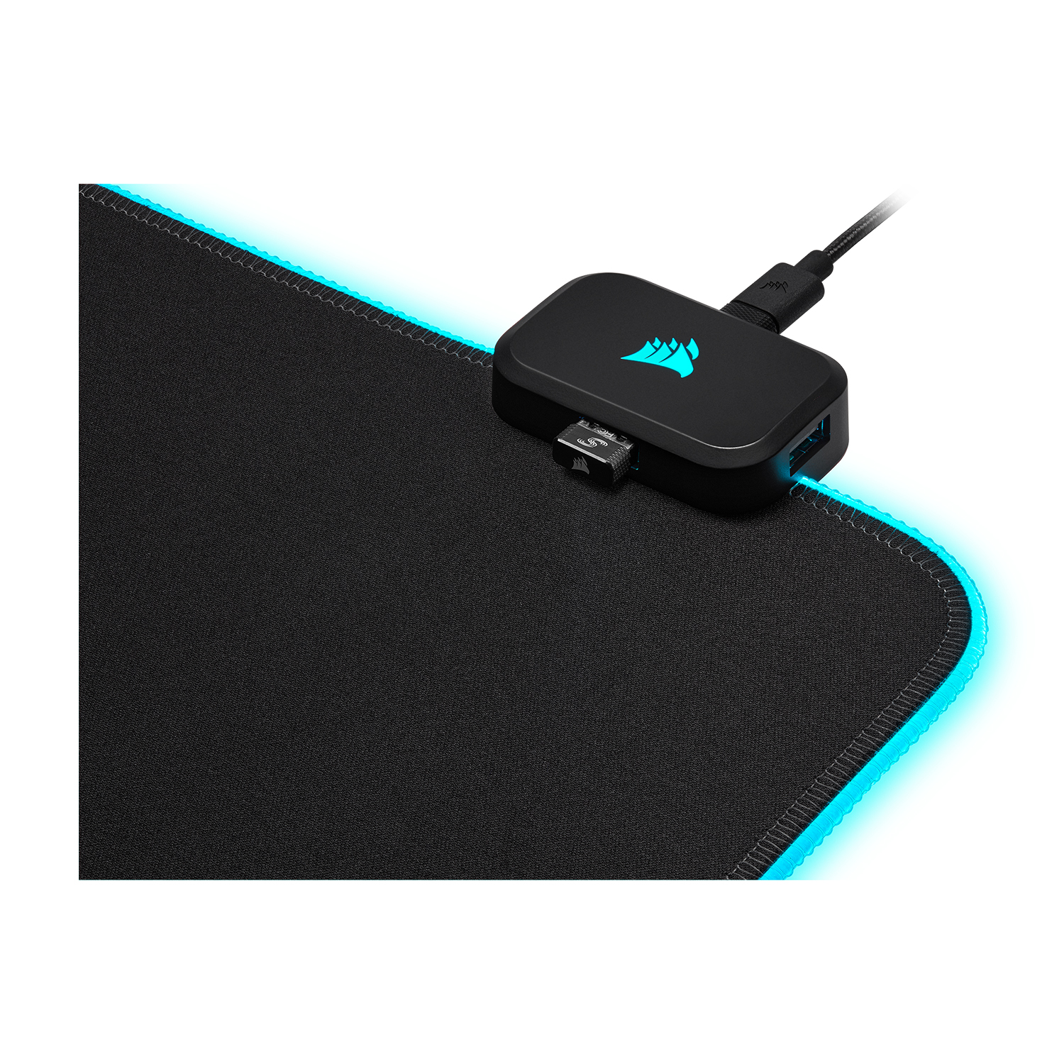 Tappetino per mouse nero con un hub USB e contorno di luce blu.