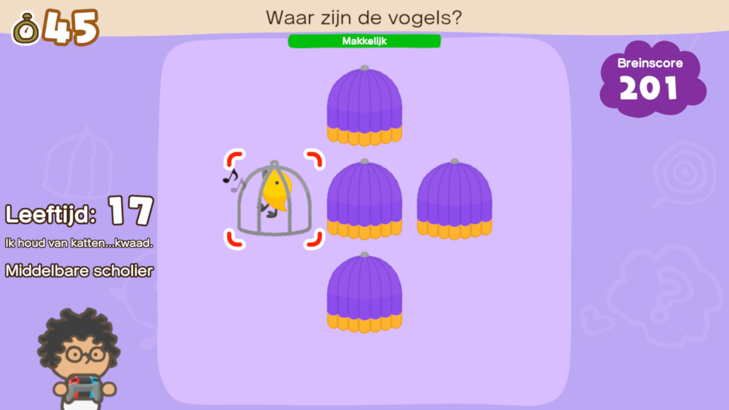 Een spelscherm toont een vogel in een kooi en andere bedekte objecten. Het spel is in het Nederlands.