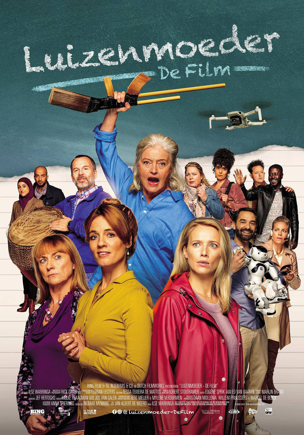 Filmposter: een groep mensen die in de camera kijken. Tekst: Luizenmoeder De Film.
