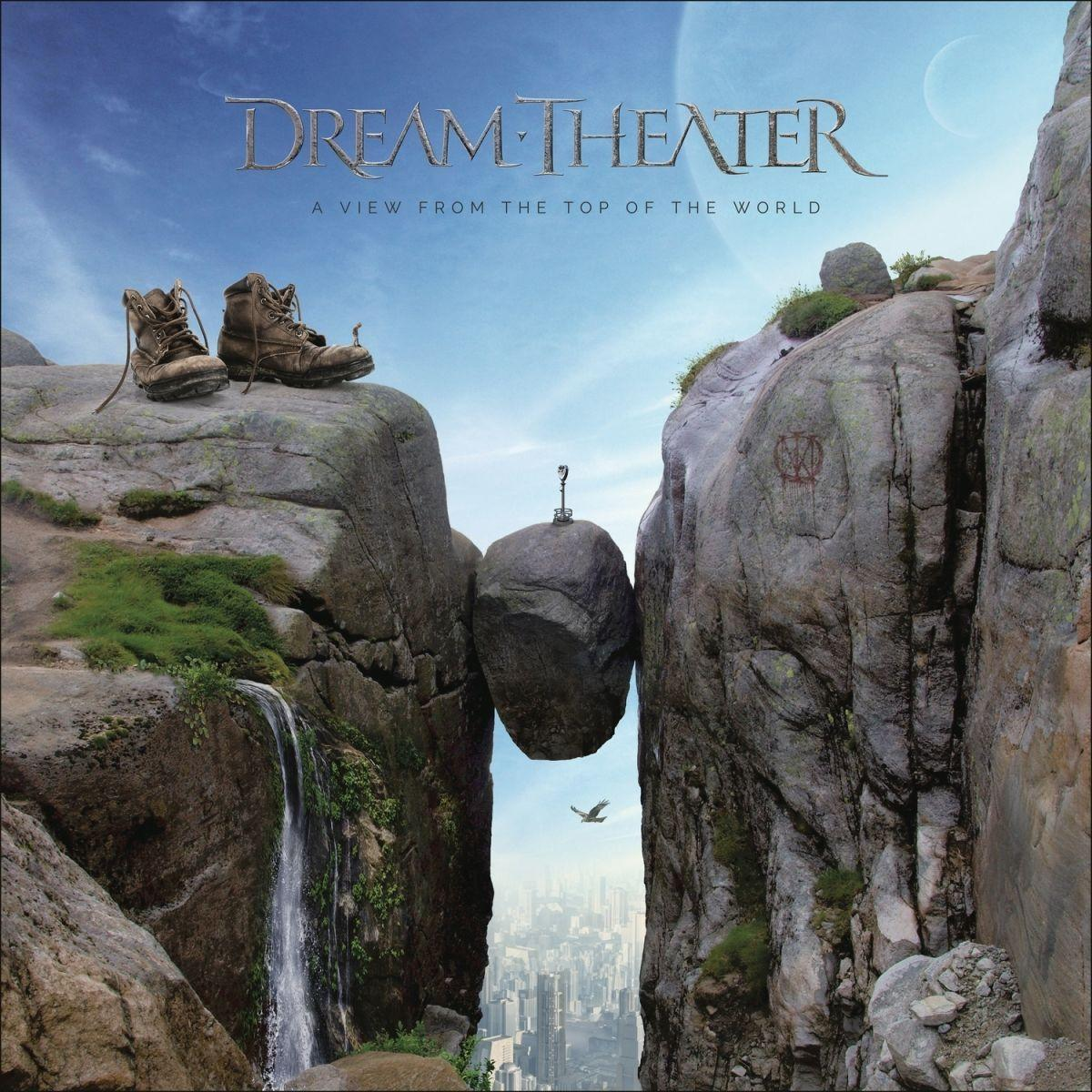 Album borító: Sziklák és híd két szikla között, csizmák a sziklán. Cím: 'Dream Theater'.