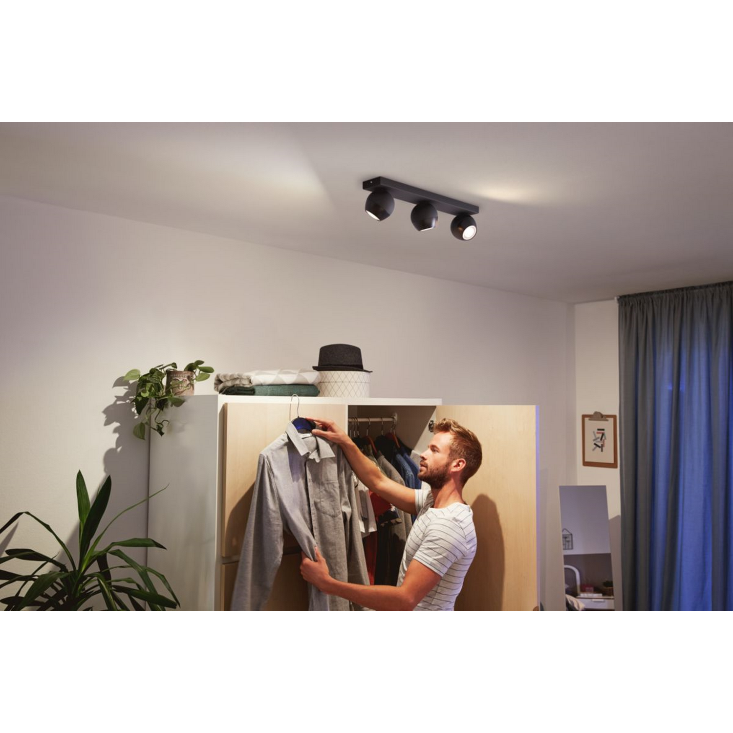 Lámpara portátil Bluetooth - Philips Hue Buckram 3, LED, Luz blanca cálida a fría, Alexa y Google Home, Negro