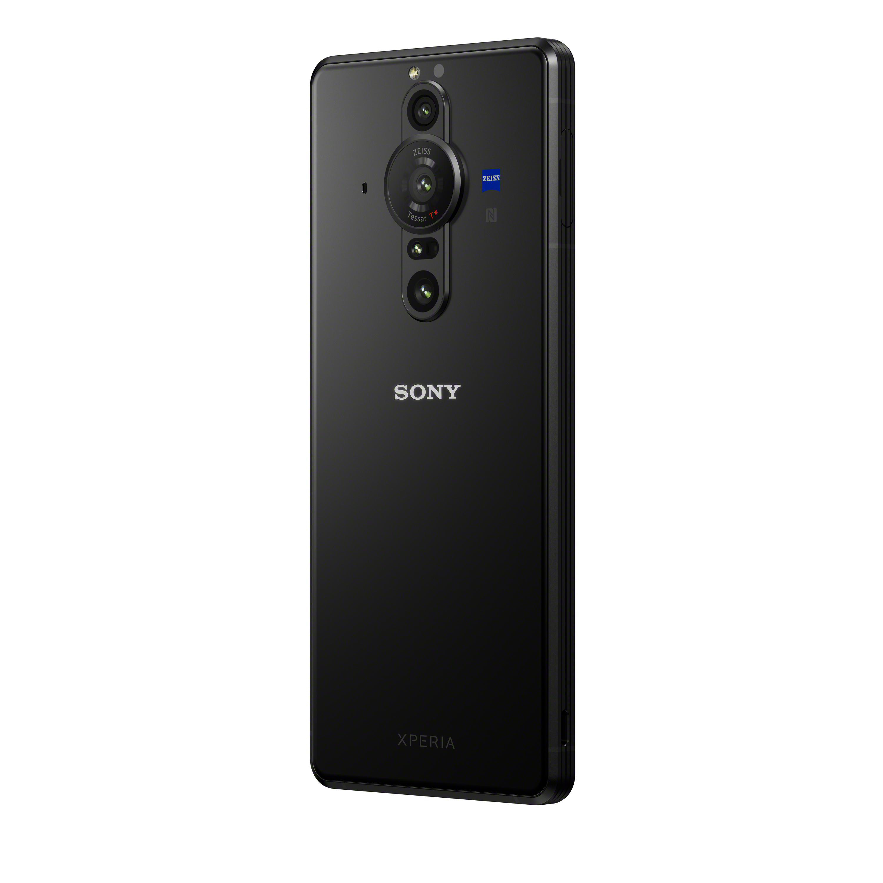 Schwarzes Sony Xperia Telefon. Rückansicht mit Kameralinsen und dem Sony-Logo.