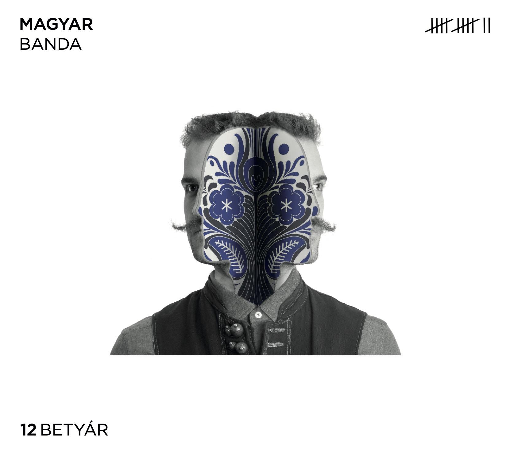 Album borító két férfival, díszes kék arccal. Cím: 12 Betyár.