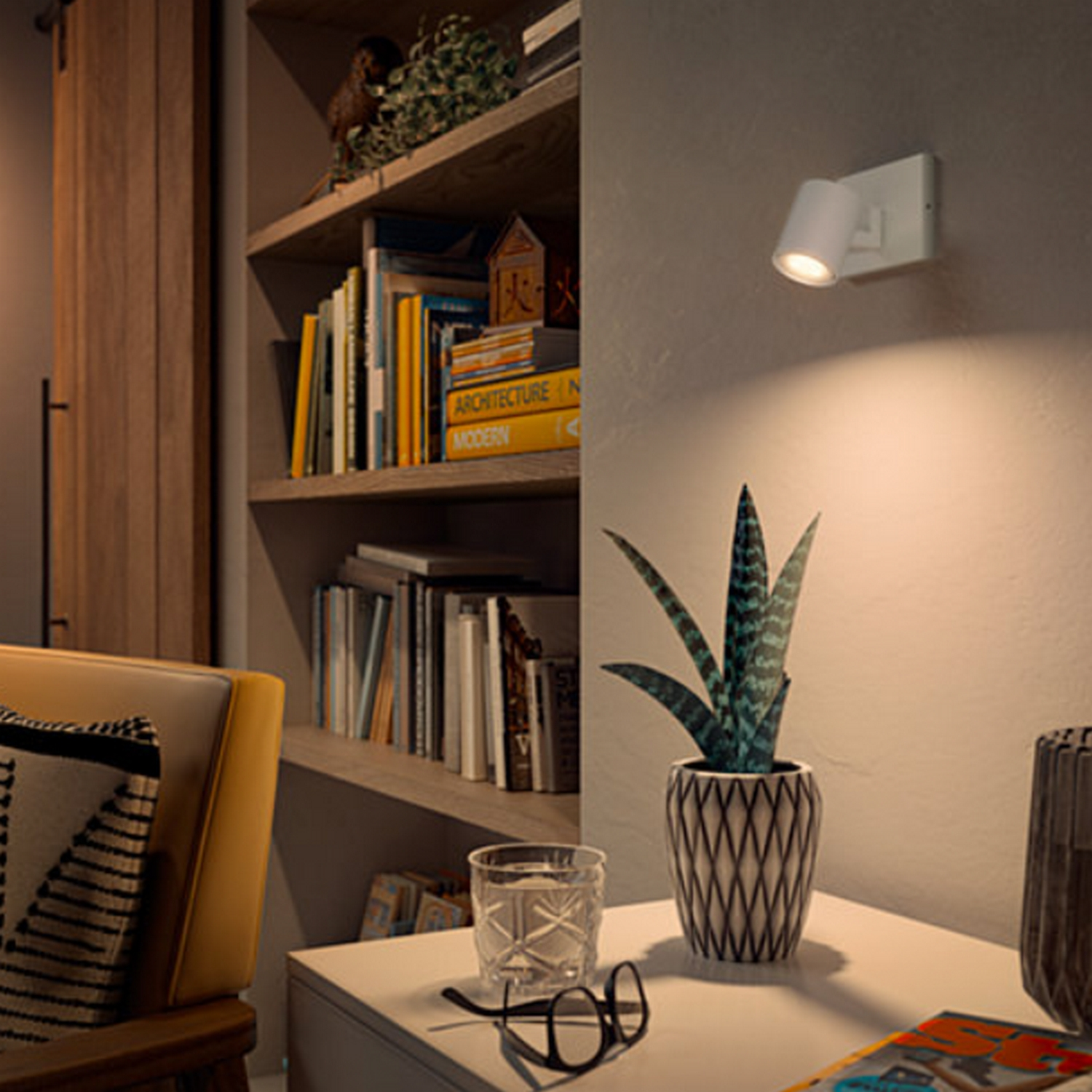Lámpara inteligente - Philips Runner Hue White, Foco Extensible, LED Inteligente, Luz Blanca, IP20, Blanco