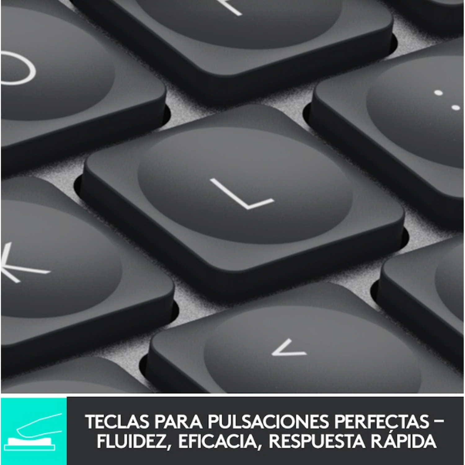 Primer plano de teclas negras de teclado. La letra 'L' es visible, junto a otras teclas.