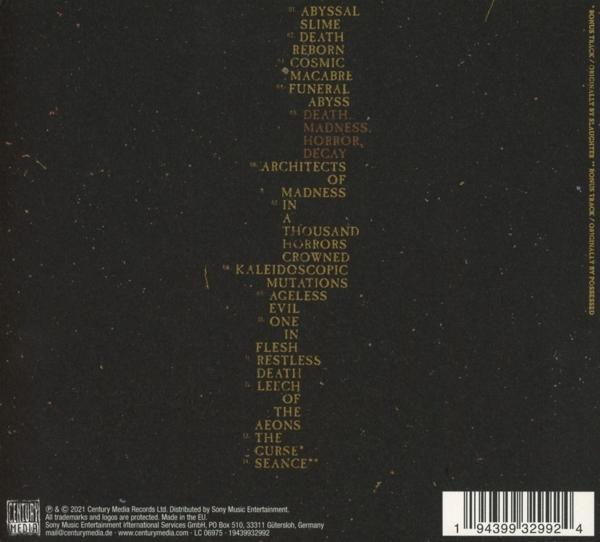 CD-Cover mit einer Liste von Titeln in goldener Schrift auf dunklem braunen Hintergrund.