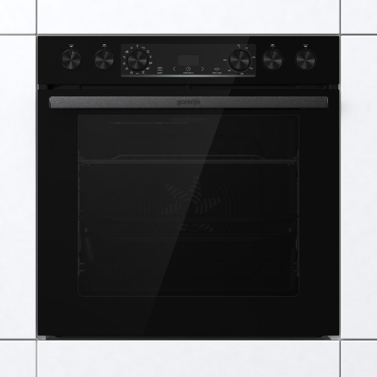 Schwarzer Einbauofen mit Glastür und digitaler Steuerung. Markenname ist Gorenje.